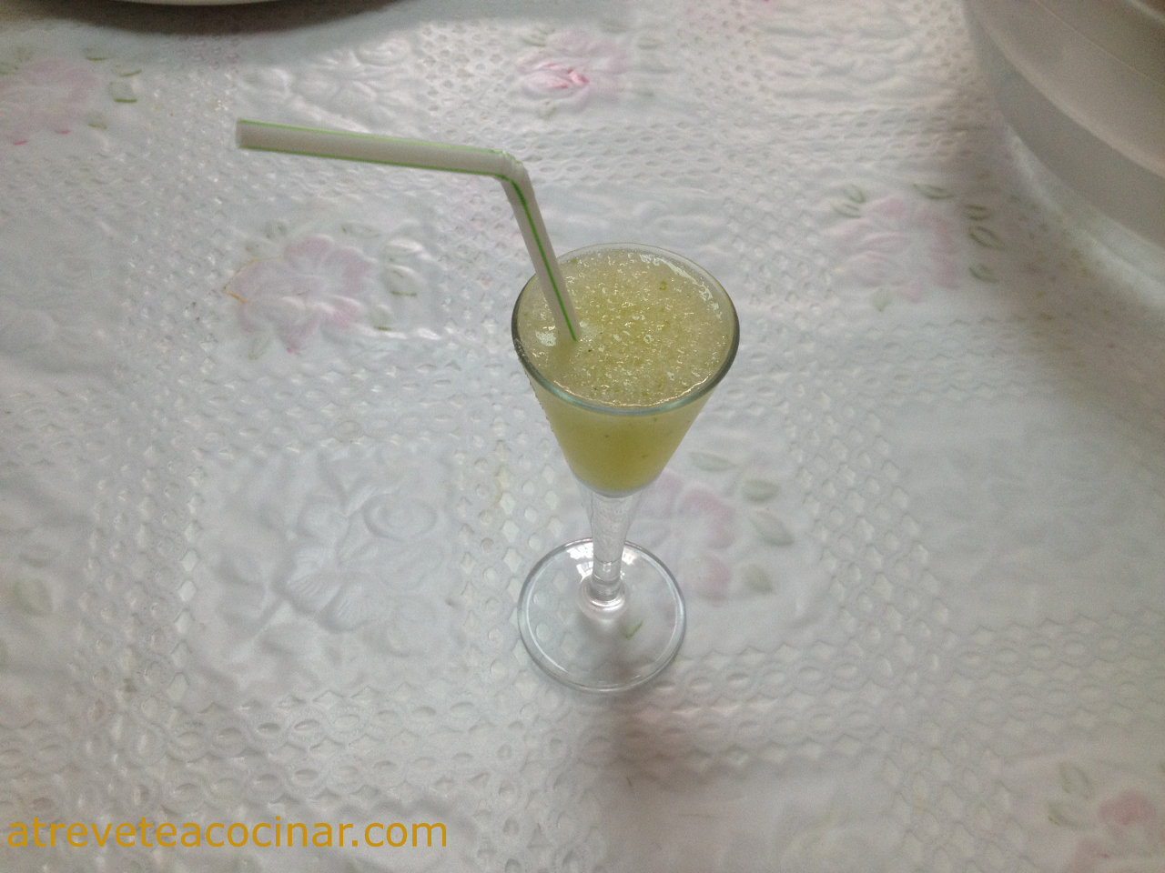 GRANIZADO DE MANZANA CON MENTA
